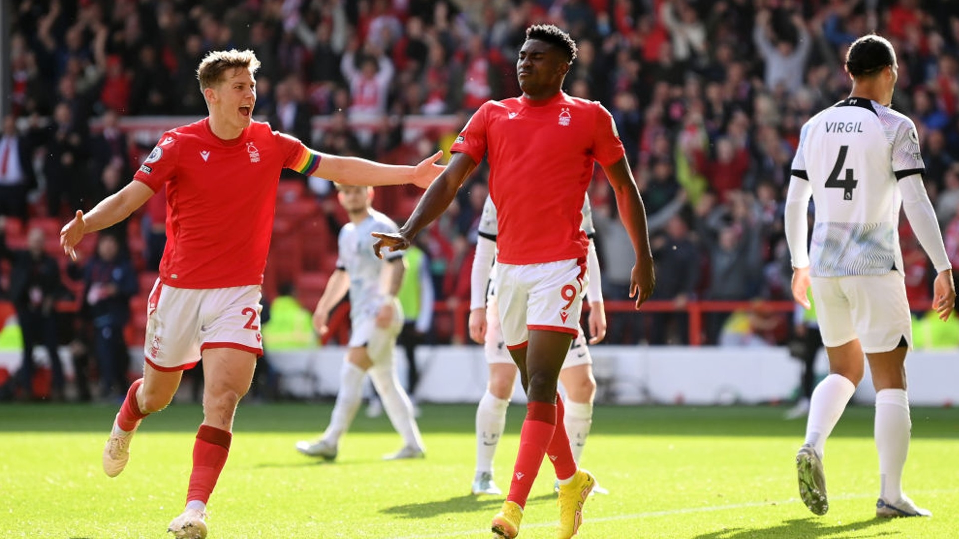 00万欧元 00万欧元