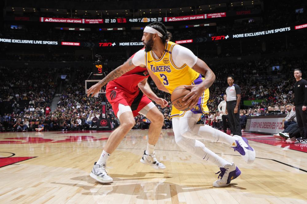 还在防守端 还在防守端